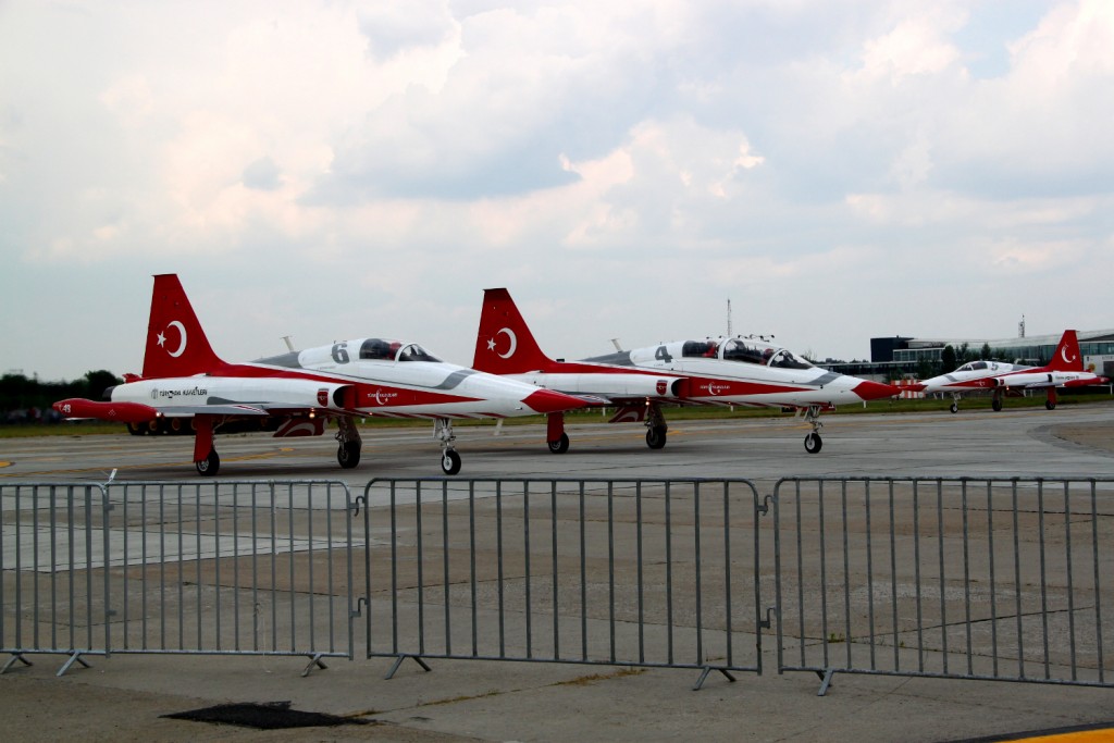 Turkish Stars - Bucharest International Air Show 2015 #BIAS2015