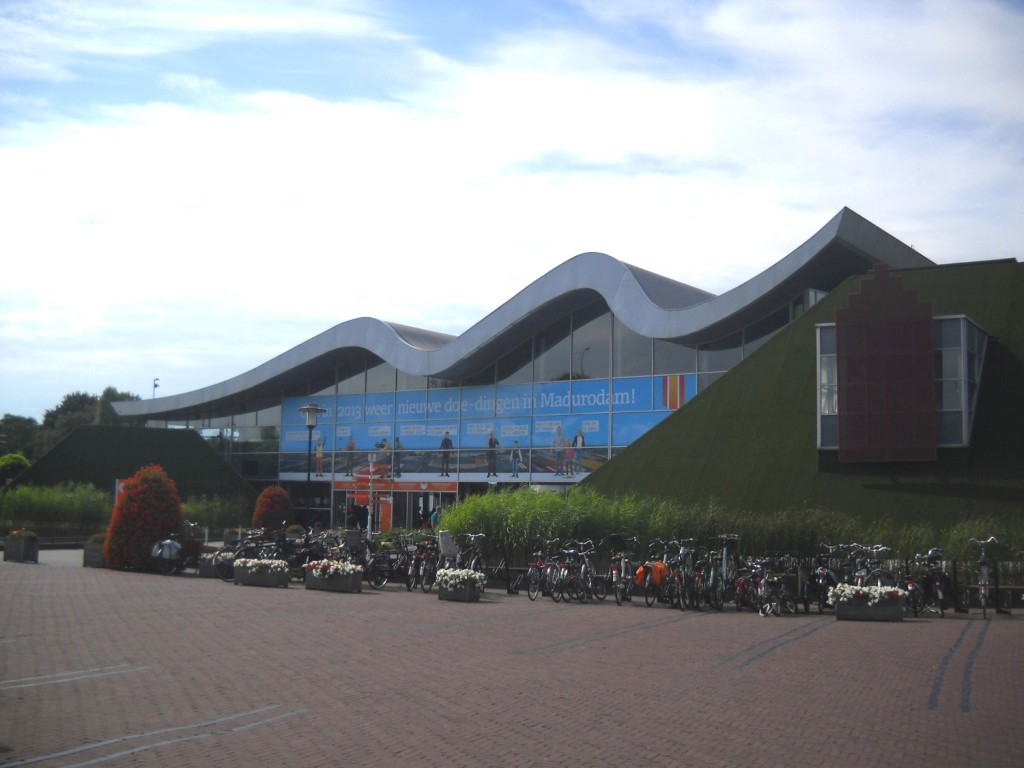 Madurodam, Hague entrance