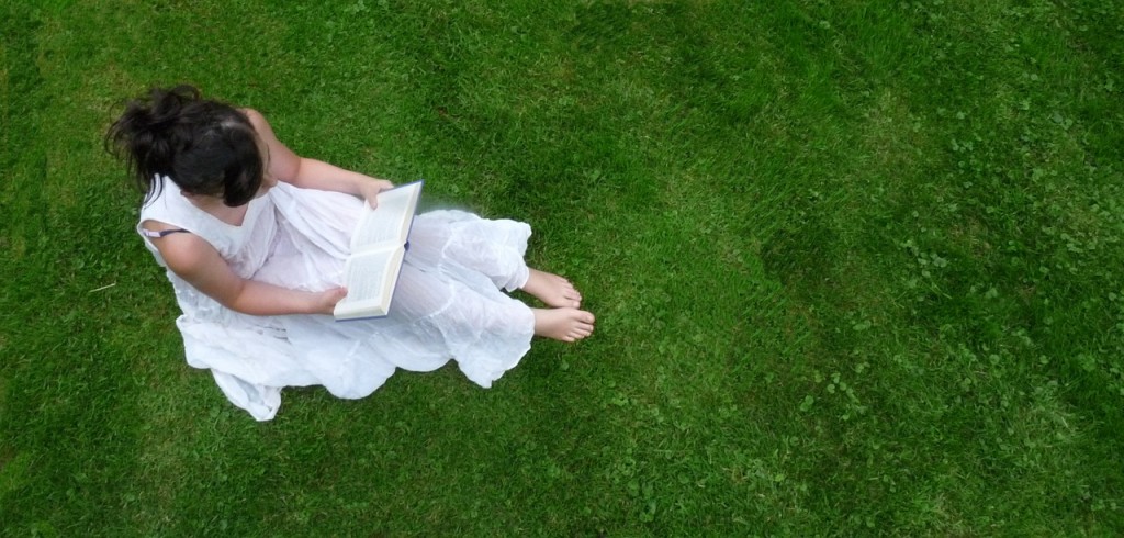 girl reading