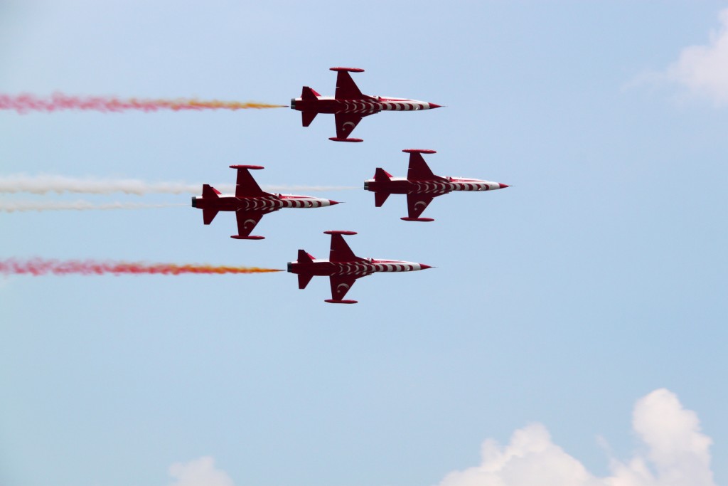 Turkish Stars - Bucharest International Air Show 2015 #BIAS2015