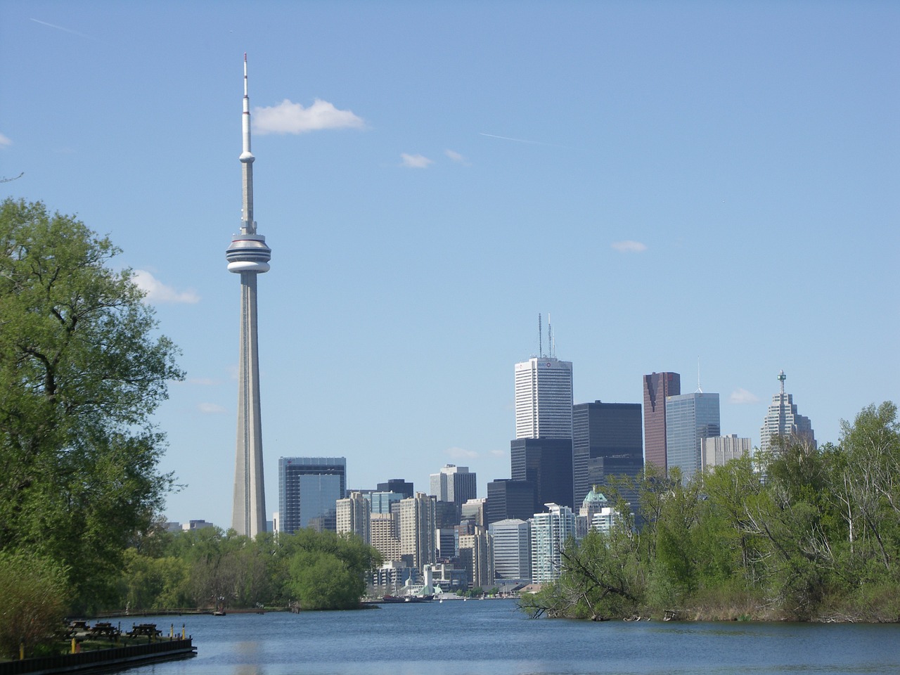 Top 5 places to visit in Toronto on your first trip here