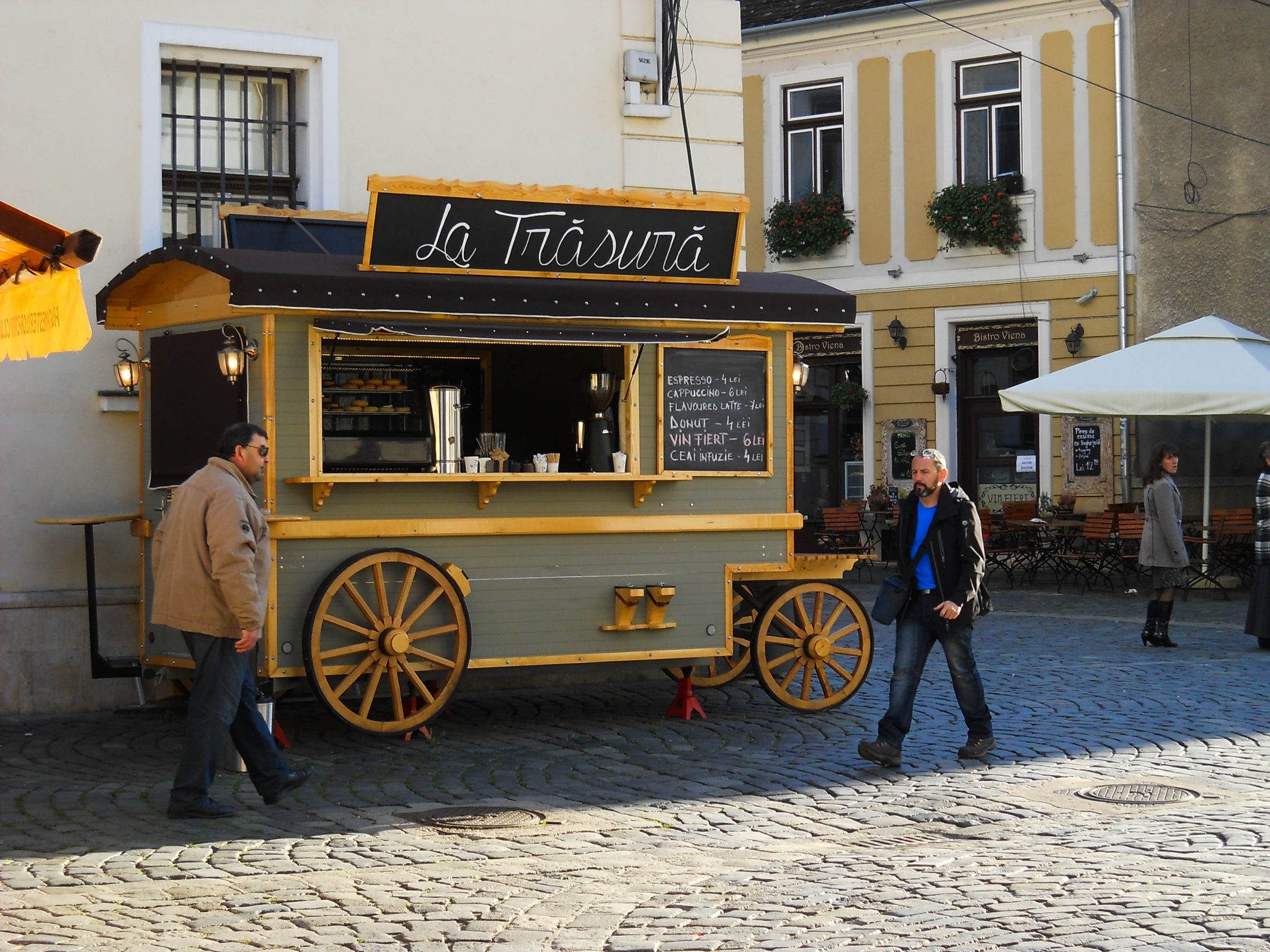 Coffee stall in old town centre - A complete travel guide to Cluj-Napoca