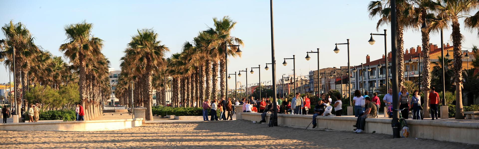 Valencia beach - Best free things to do in Valencia