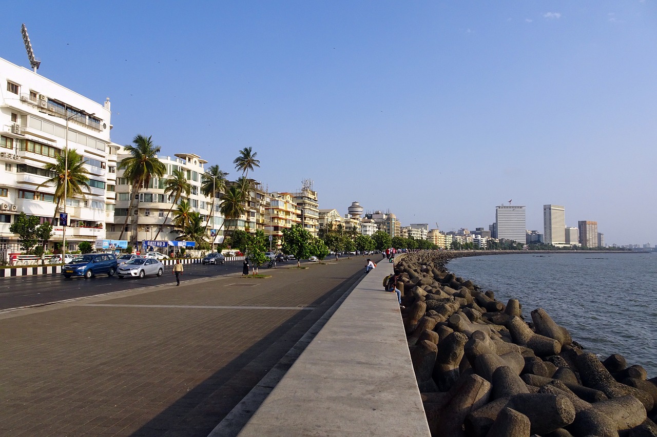 A local's travel guide to Mumbai, India - Earth's Attractions - travel