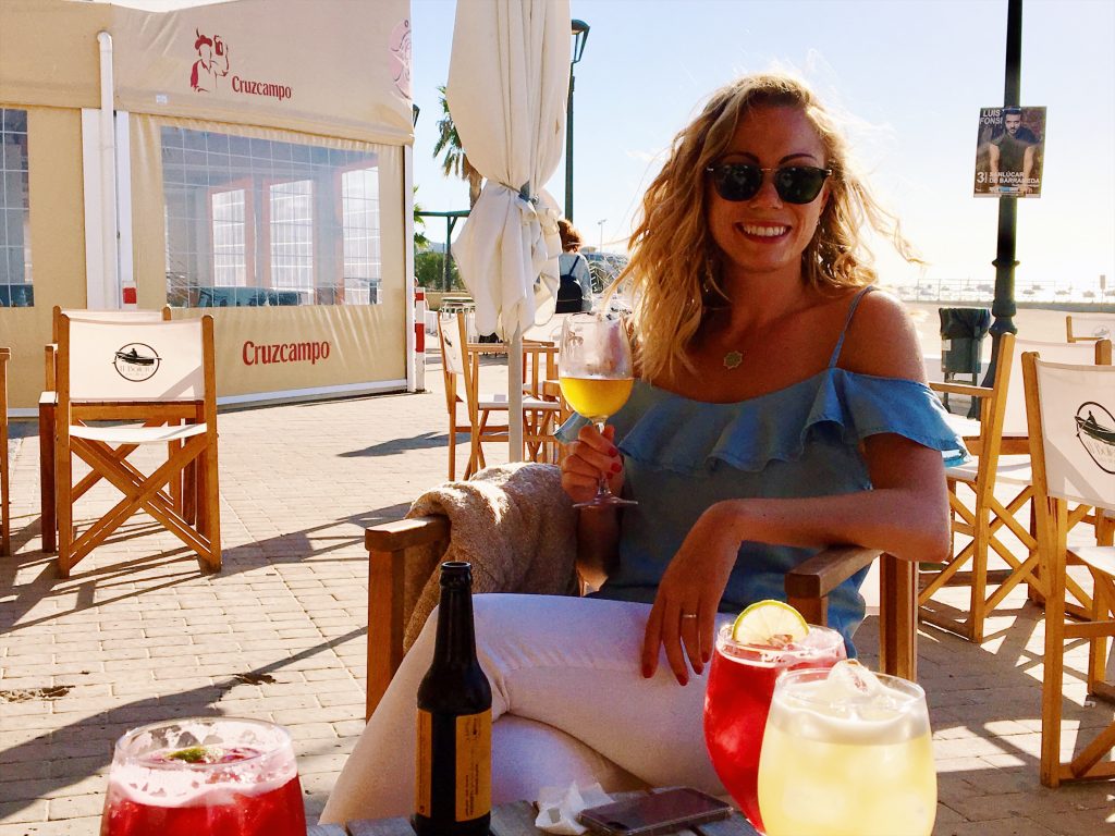 Enjoying drinks in Bajo de Guía in June before the crowds arrive