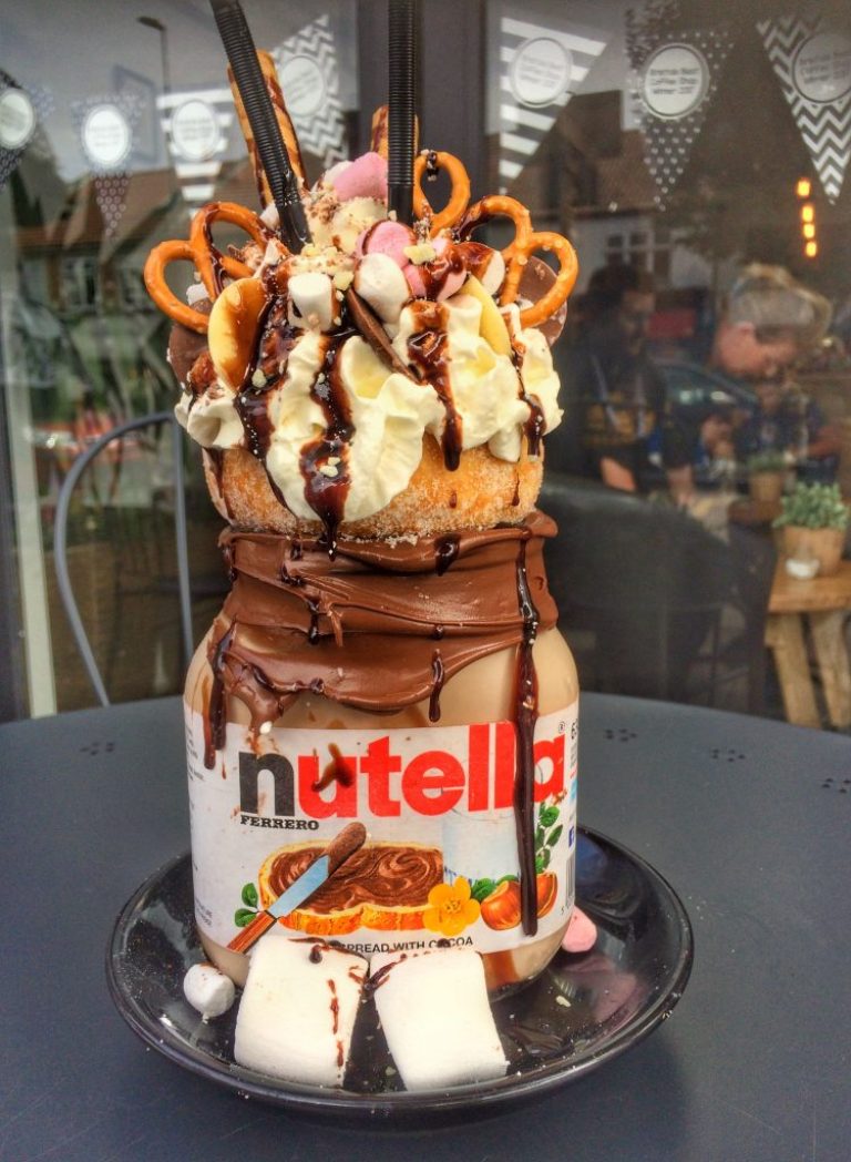 The Beehive Coffee House - the "Freakshake" Read this insider's guide to learn the top attractions in Bristol, England, food in Bristol, and accommodation in Bristol. #bristol #england #uk #bristoltraveling #travelbuide #bristolguide