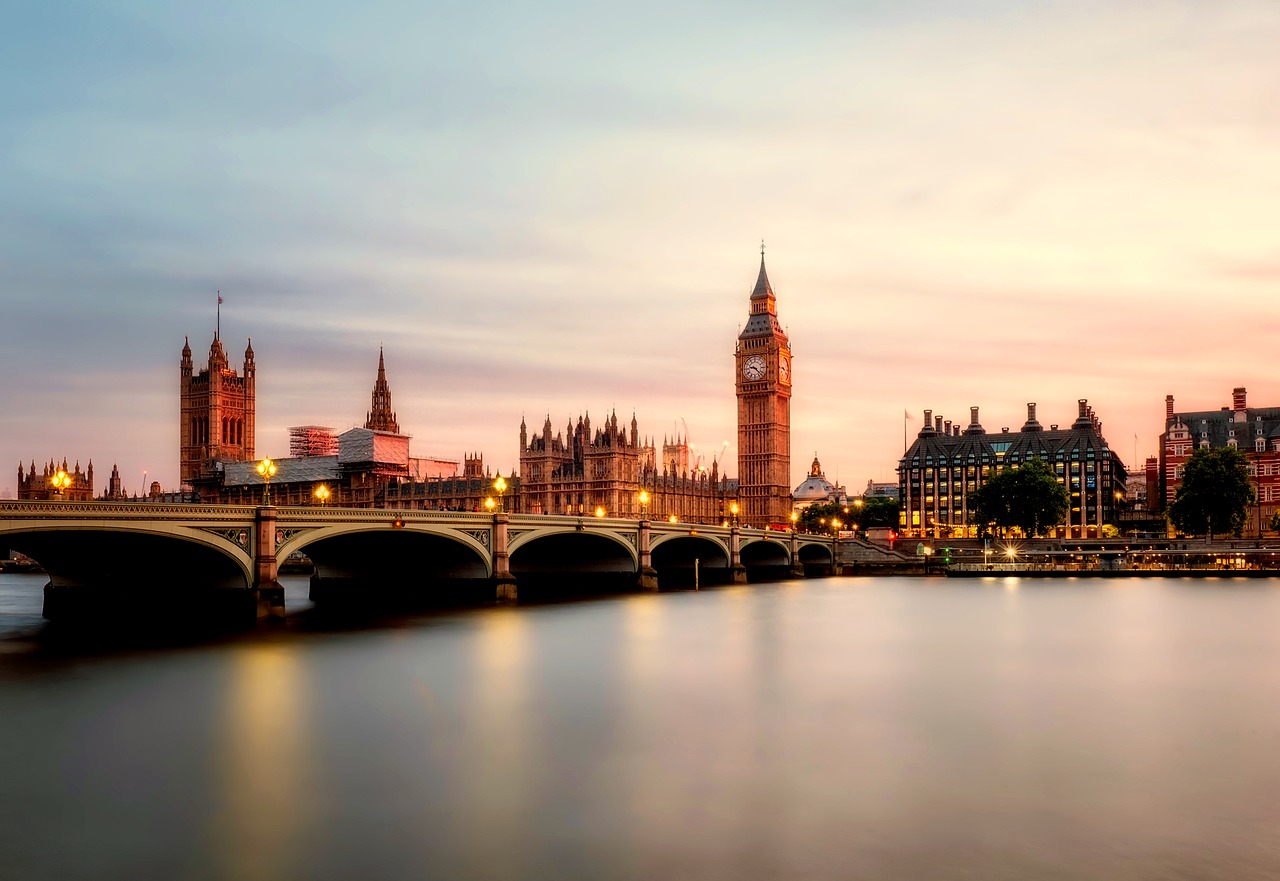 London, UK is one of the great places to spend holidays - discover more ideas from this article