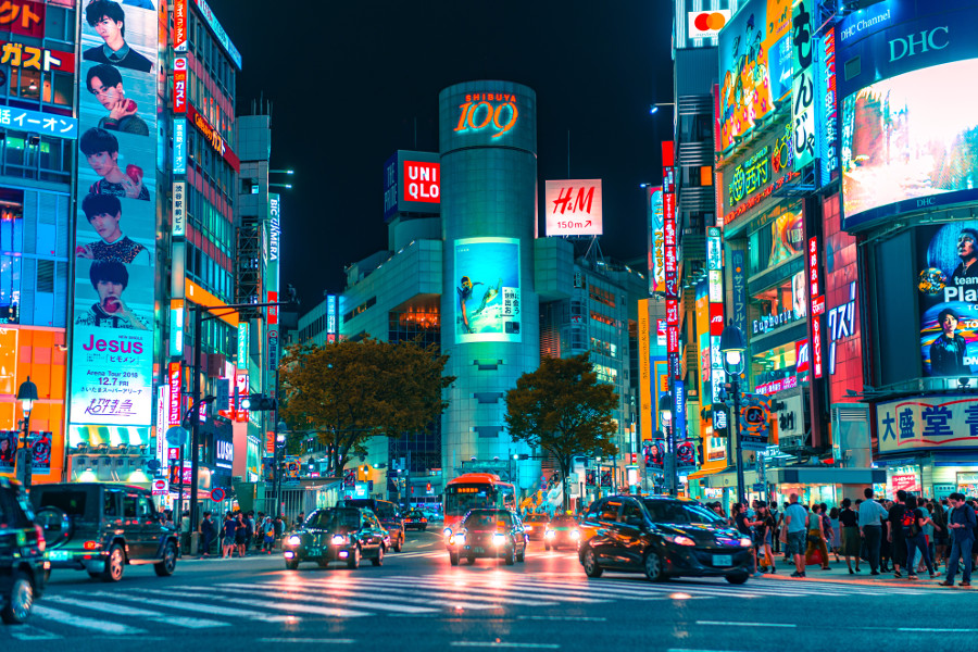 Shibuya, Japan - read the article to dicover 10 things you need to know before visiting Japan