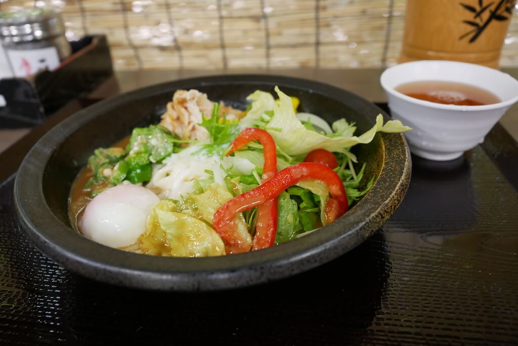 Salad Kishimen Miya Kishimen, Atsuta Jingu, Nagoya. Where to find the best food in Nagoya and what to do in Nagoya