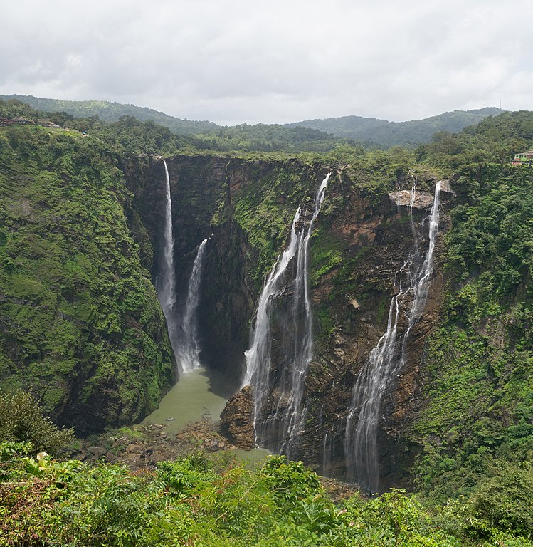 Jog Falls. The best India waterfalls to see on your India trip. Photo by Nikhil B/Wikimedia Commons