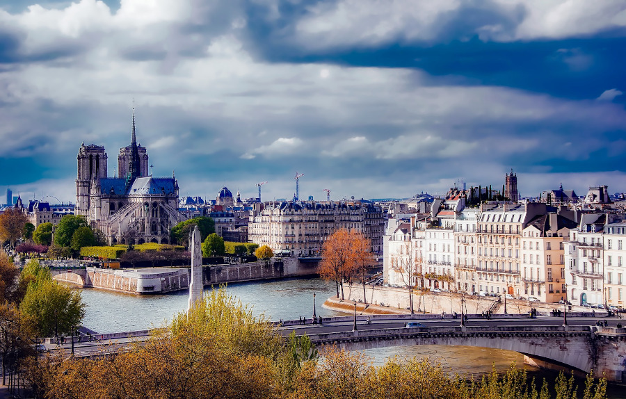 Paris - Notre Dame. Paris mistakes and how to avoid them 