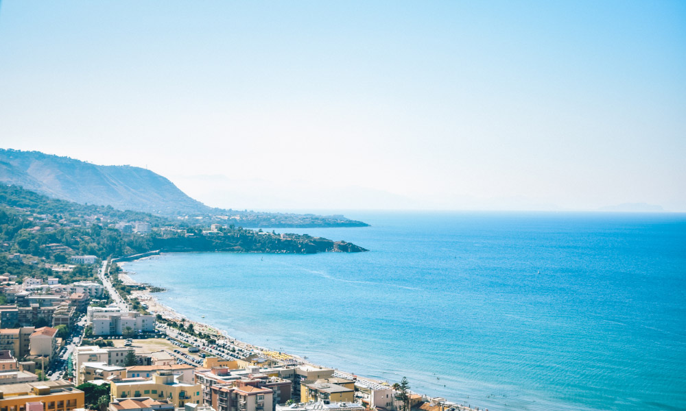 Cefalù, Sicily. The top Palermo day trips to include on your Italy itinerary! 