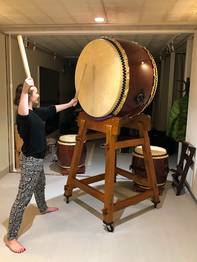 Taking a Japanese Drumming Lesson is one of the best unique activities to do in Tokyo. Discover the top off the beaten path things to do in Tokyo, Japan from this article. Read it now! #japan #tokyo #tokyothingstodo