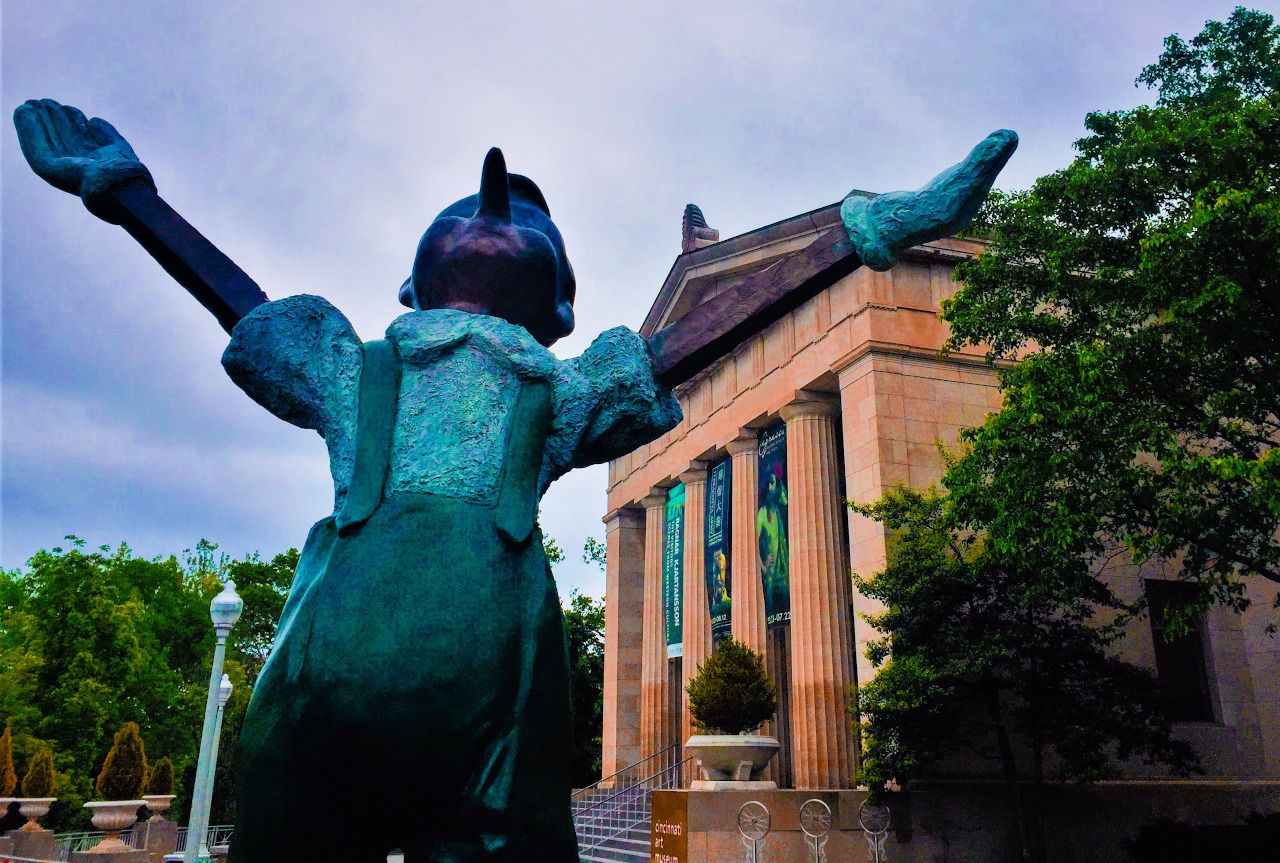 Cincinnati Art Museum is one of the best museums in Cincinnati and one of the cool places to visit in Cincinnati
