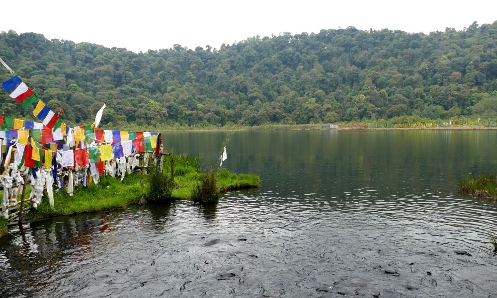 Khecheopalri Lake is a wish-fullfilling lake in India. Make sure it's included on your Sikkim itinerary for 10 days