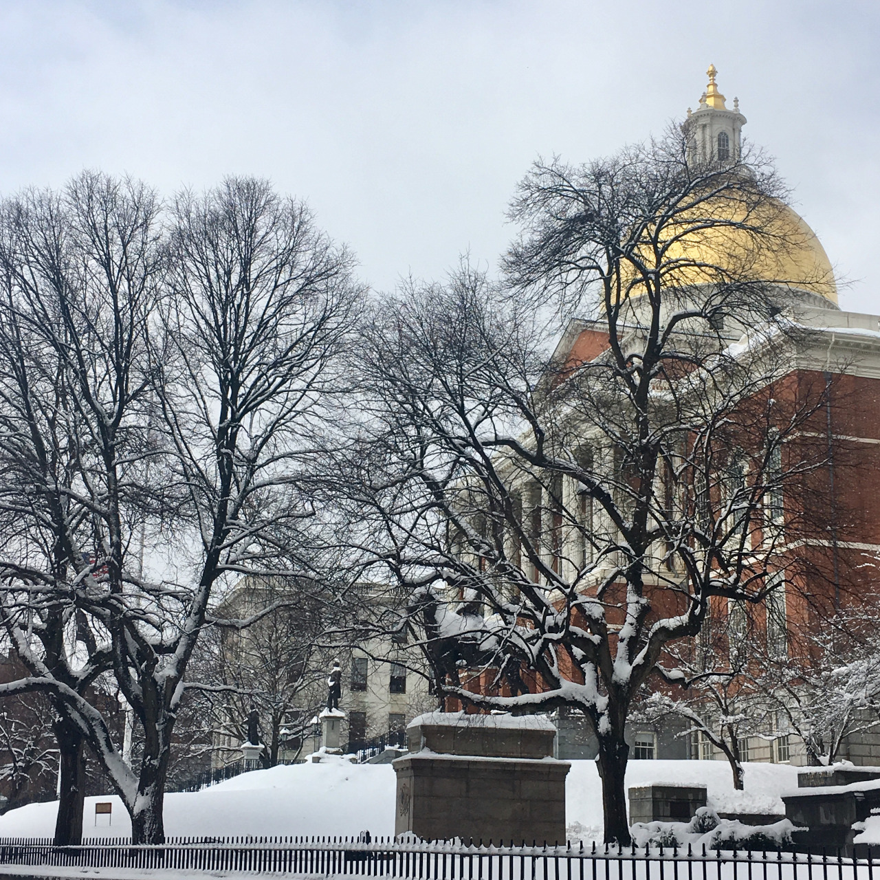 State House is one of the best things to do in Boston USA. Use this Boston guide to create your Boston bucket list and plan your Boston trip 