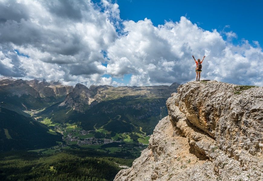 8 Challenges of Climbing a High Mountain