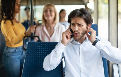 If You Do This on Public Transport, Everyone Secretly Hates You If You Do This on Public Transport, Everyone Secretly Hates You