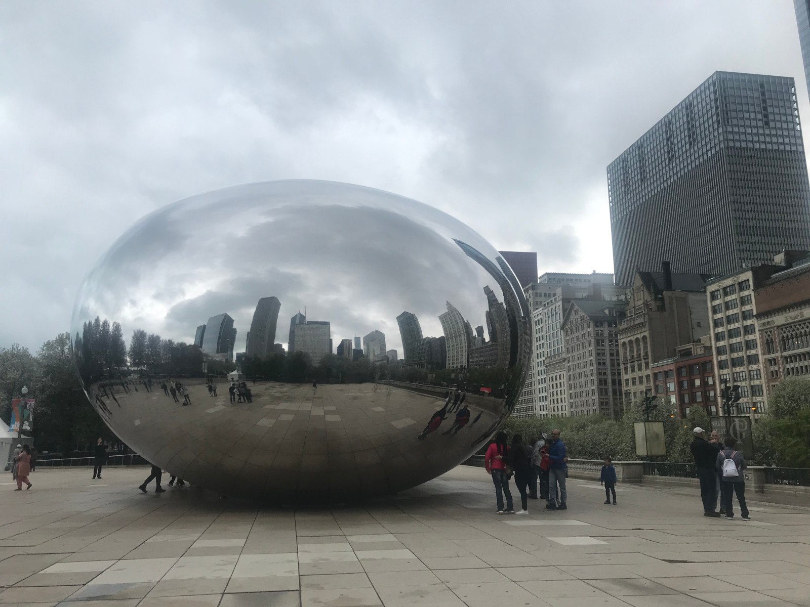 Cloud Gate (The Bean) - Chicago's landmark