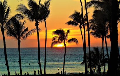 Places to go on Valentine's Day with warm weather: Maui, Hawaii
