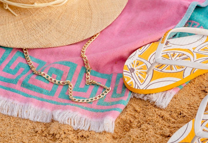 The Ultimate Beach Vacation Packing List: Top 9 Beach Bag Essentials You Can’t Forget