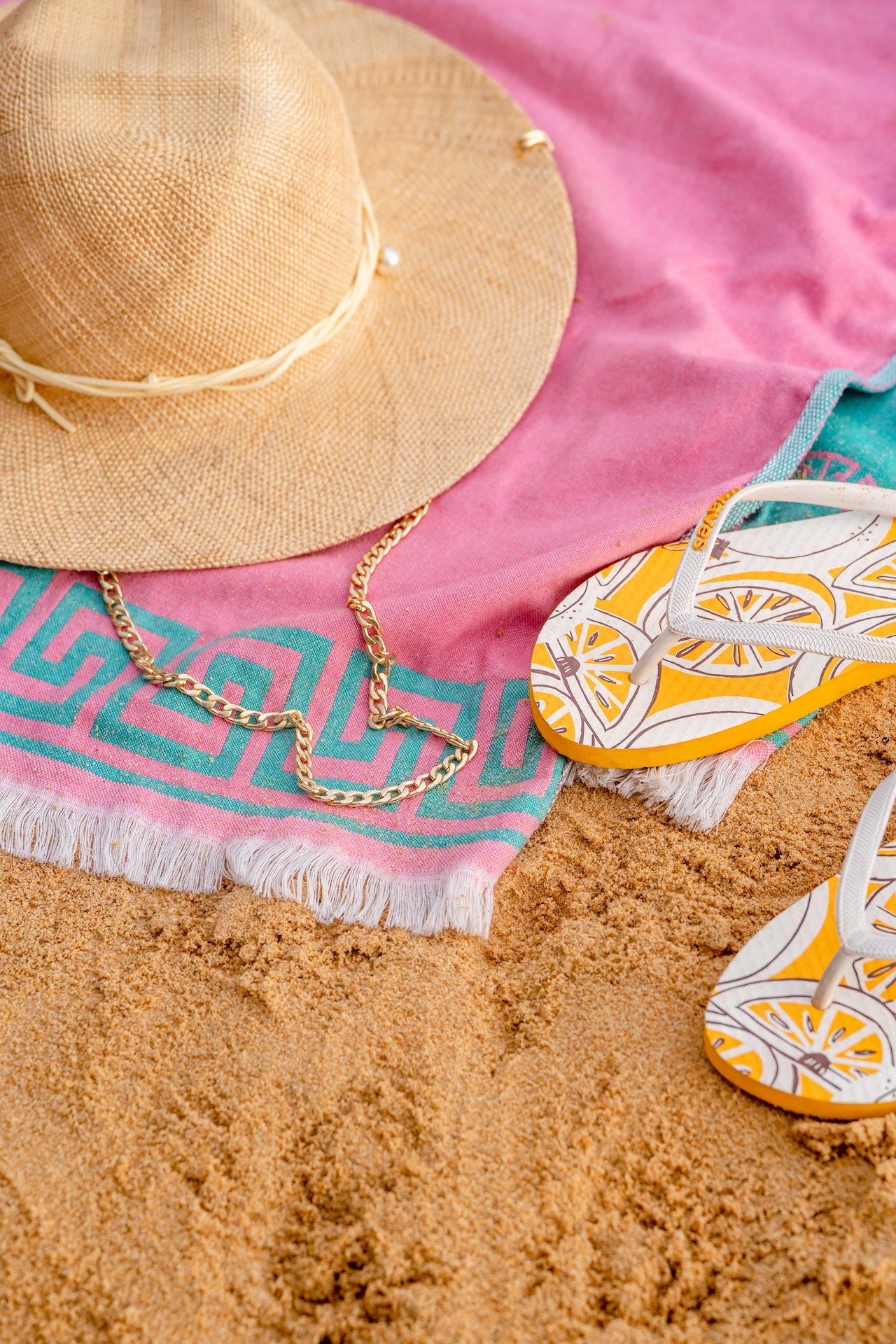 The Ultimate Beach Vacation Packing List: Top 5 Beach Bag Essentials You Can't Forget