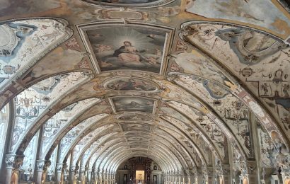 From the Street, It Looks Like a Boring Facade — Inside, It Turns Into One of the Most Stunning Places in Munich (And It Just Keeps Getting Better Room After Room)