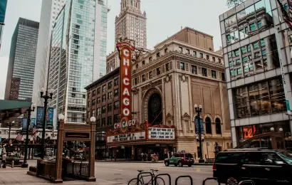 Chicago Unpacked: Iconic Spots & Local Secrets You Can’t Miss