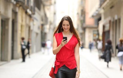 Real-Time Translation for Travel: How Tech Is Breaking Language Barriers