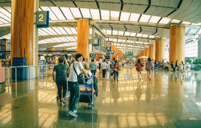 Europe Ditches Old Border Checks: Biometric Entry/Exit System Goes Live – What Travelers Need to Know in 2025
