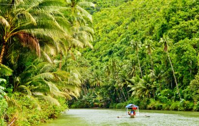 8 Once-in-a-Lifetime Trips to Take Now Before They Disappear