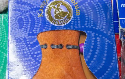 People Actually Buy These Souvenirs… and You Won’t Believe #18