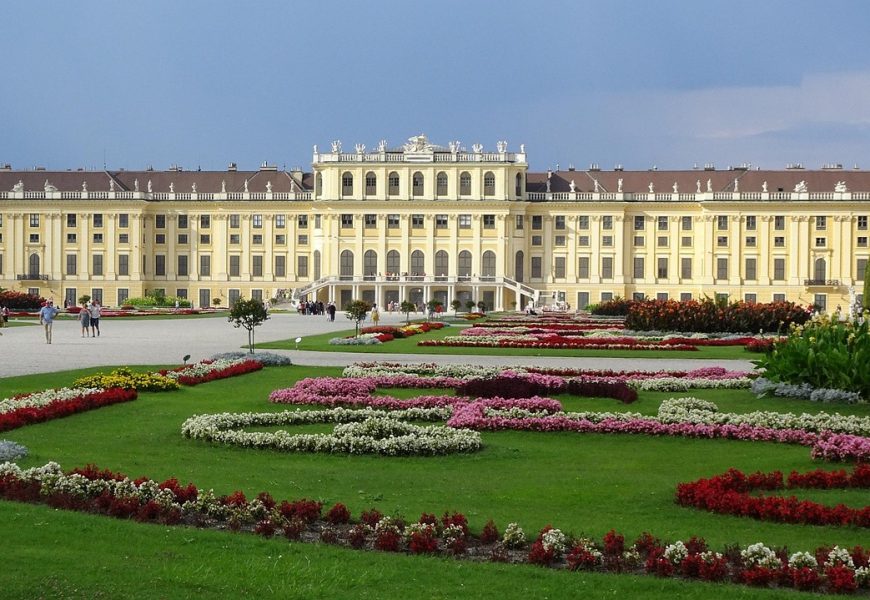 Essential Vienna Travel Tips for First-Time Visitors (With Insider Secrets)