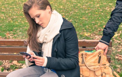 How to Avoid Pickpockets While Traveling: Real-World Tips from a Traveler Who Learned the Hard Way