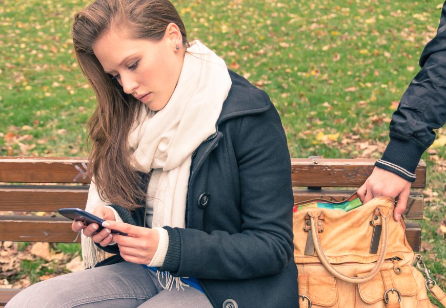 How to Avoid Pickpockets While Traveling: Real-World Tips from a Traveler Who Learned the Hard Way