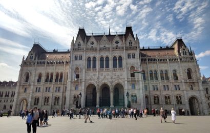 One Day in Budapest: A Relaxing Walking Itinerary Through the Best of Pest