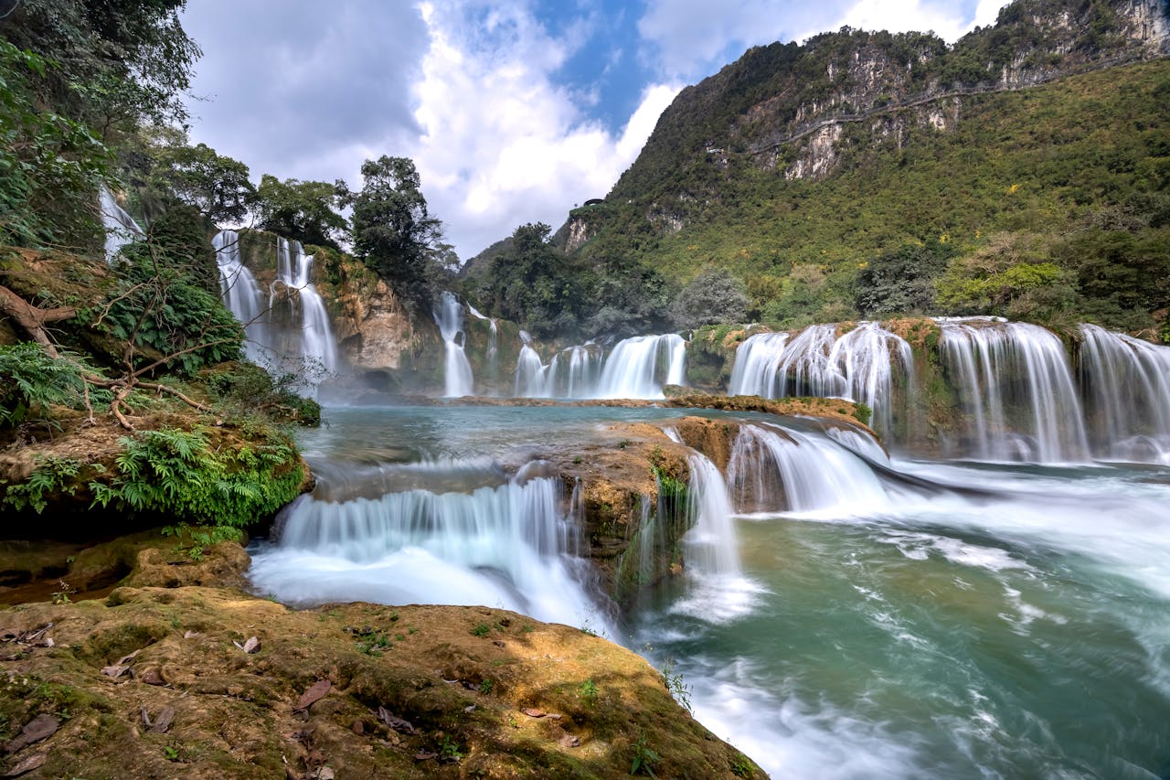 Bản Giốc–Detian Falls, Vietnam/China is one of the most beautiful waterfalls in Asia - and also one of the top waterfalls worldwide