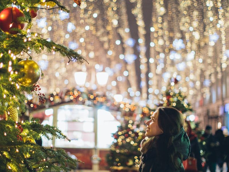 Traveling for the Holidays? These Cozy Rituals Make Your Trip Shockingly Stress-Free Traveling for the Holidays? These Cozy Rituals Make Your Trip Shockingly Stress-Free