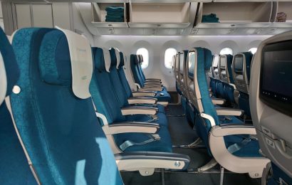 She Reclined Her Seat on a Plane. What Happened Next Went Viral – Justified or Not?