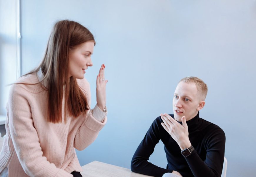 The Silent Warning Signs: How to Spot Manipulative Behavior in Under 5 Minutes The Silent Warning Signs: How to Spot Manipulative Behavior in Under 5 Minutes