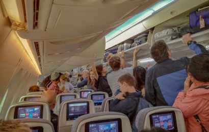 The Viral In-Flight Behaviour Everyone’s Talking About – Is It the Most Annoying Ever? The Viral In-Flight Behaviour Everyone’s Talking About – Is It the Most Annoying Ever?