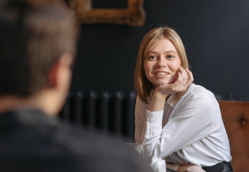 These 5 Tiny Behaviors Make People Trust You Almost Instantly