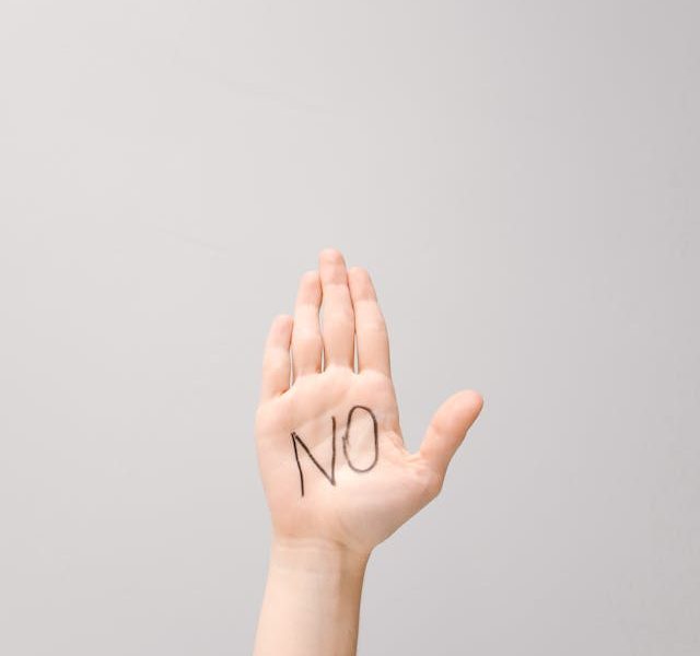 Stop Saying Yes to Things You Don’t Want to Do – These 7 Phrases Make It Easy to Say No Without the Guilt or Drama