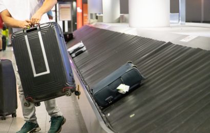 This Is Every Traveler’s Airport Nightmare – But His Reaction Went Viral This Is Every Traveler’s Airport Nightmare – But His Reaction Went Viral