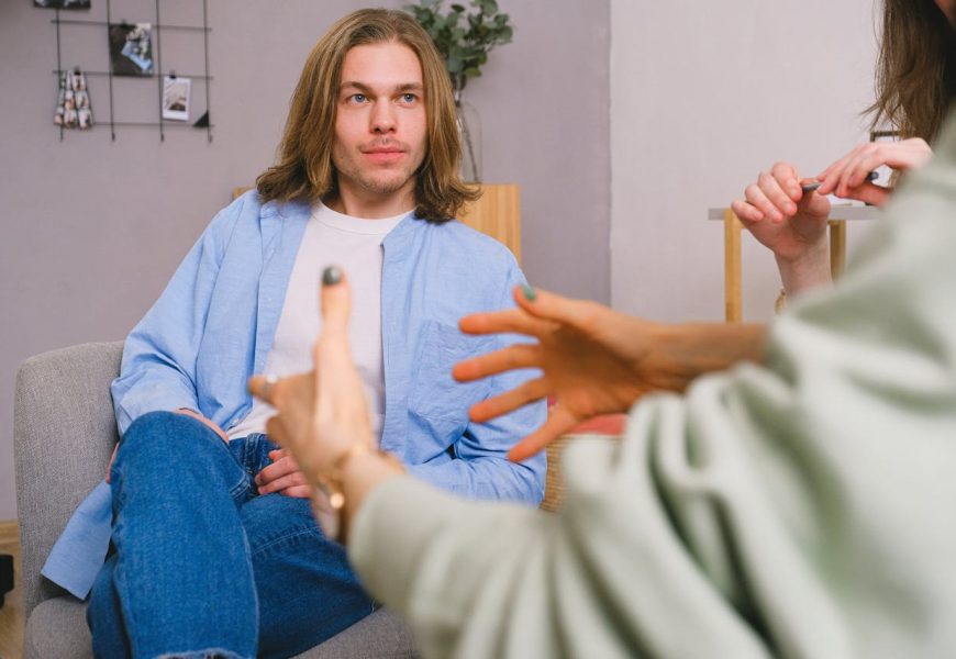 These 7 Tiny Behaviors Make People Take You Seriously Instantly These 7 Tiny Behaviors Make People Take You Seriously Instantly