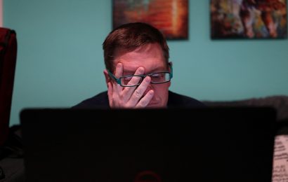 why am I tired at 3pm - afternoon energy crash