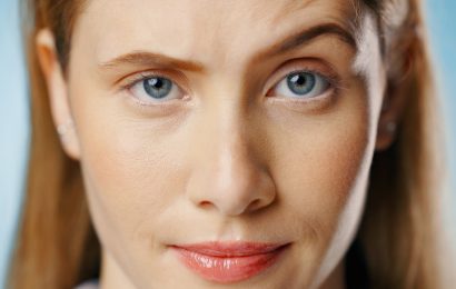 subtle signs someone is judging you