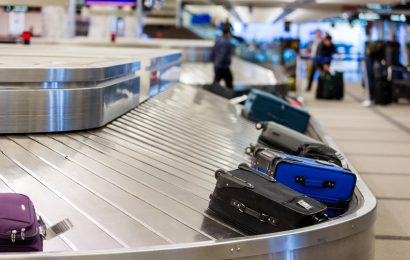 From a Robot to a Meteorite – and a $43,000 Surprise: What They Found Inside Suitcases Nobody Ever Claimed