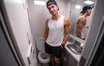 He Occupied the Plane Bathroom for an Hour to Do THIS – People Are Furious