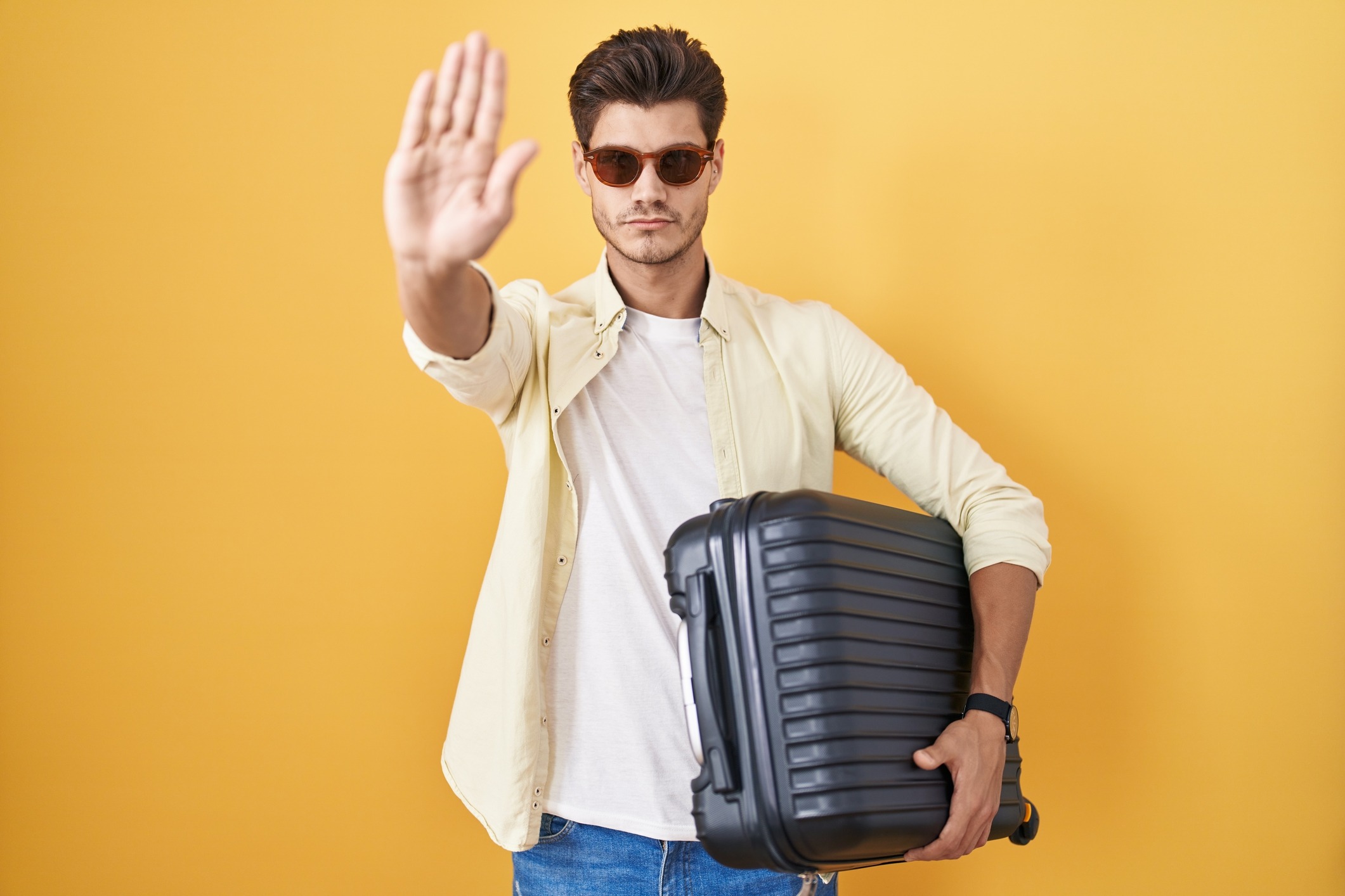 Prohibited Items in Luggage: 20+ Things You Can’t Bring on a Plane (Avoid Fines)